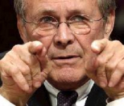 RUMSFELD Y UNA RARA VISITA