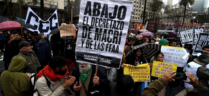 El kirchnerismo como verdadera y única amenaza a la democracia argentina