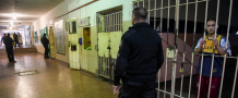 Los presos denuncian hacinamiento e insalubridad