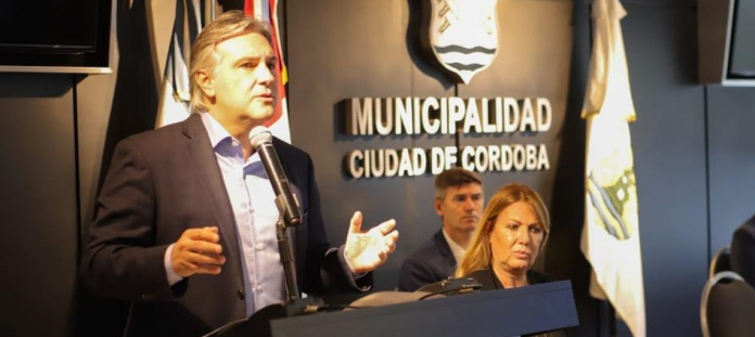 Los concejales Quinteros y Riutort promueven una reforma al estatuto municipal