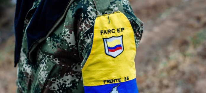 En el año 2006, a través de la revelación de correos electrónicos, se pudo comprobar que las FARC aceptaron brindar entrenamiento militar a un grupo de mapuches radicalizados en Chile