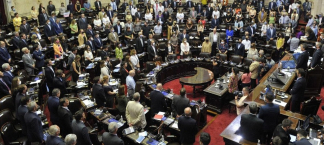 La renuncia de Máximo Kirchner abre la posibilidad de que varios legisladores K rechacen el proyecto en el Congreso. Si la principal oposición decide acompañar, podría haber más votos desde esa bancada en la Cámara de Diputados.