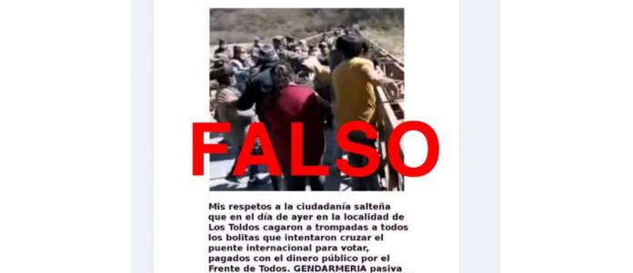 Una foto compartida cientos de veces en redes sociales muestra supuestamente una pelea con bolivianos que "intentaron cruzar" la frontera con la provincia de Salta para votar en las elecciones primarias.