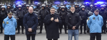 Estos policias se distribuyen en las principales avenidas, como la 9 de Julio.