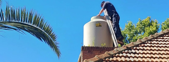 Descubre cómo los tanques de almacenamiento industrial optimizan recursos en hogares y agroindustria. Sostenibilidad, tecnología y diseño al servicio de todos.