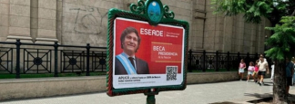 La acción judicial es por la presunta violación de la Ley 25.188 de Ética en el Ejercicio de la Función Pública y al decreto 41/1999 Código de Ética Pública, que establecen principios fundamentales de transparencia, imparcialidad y responsabilidad en el ejercicio de la función pública.